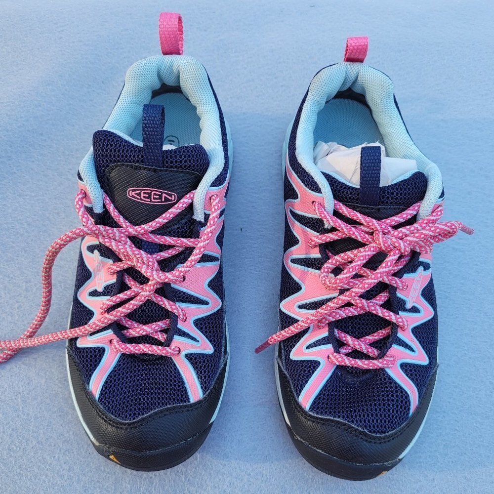 Keen foot wear sneakers kids size 2